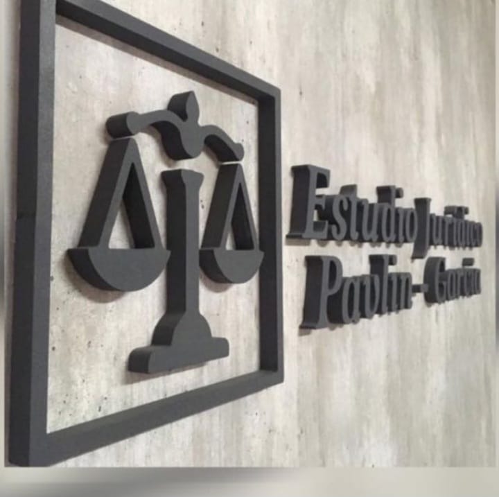 Logo Estudio Jurídico Pavlin García